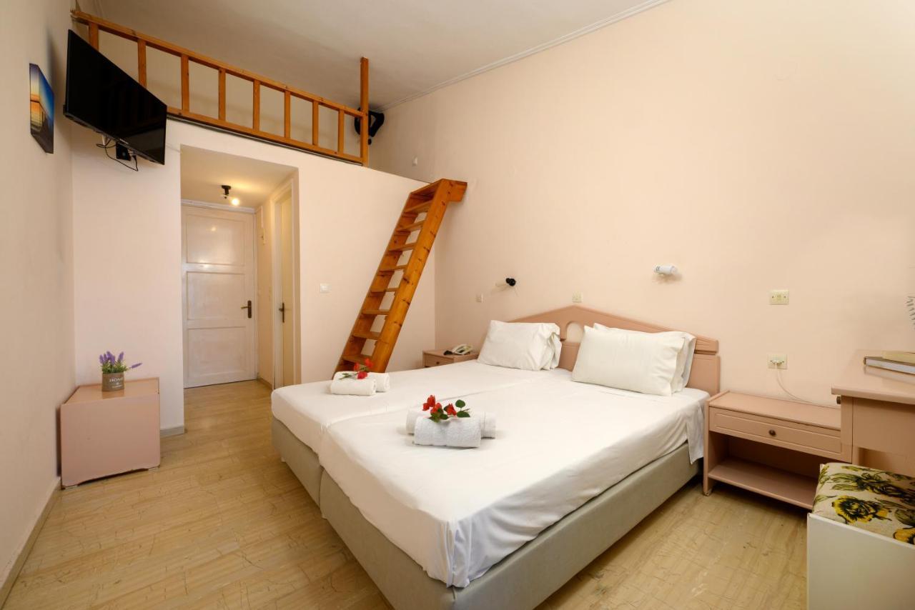 Siora Leni Hotel Бенитсес Экстерьер фото